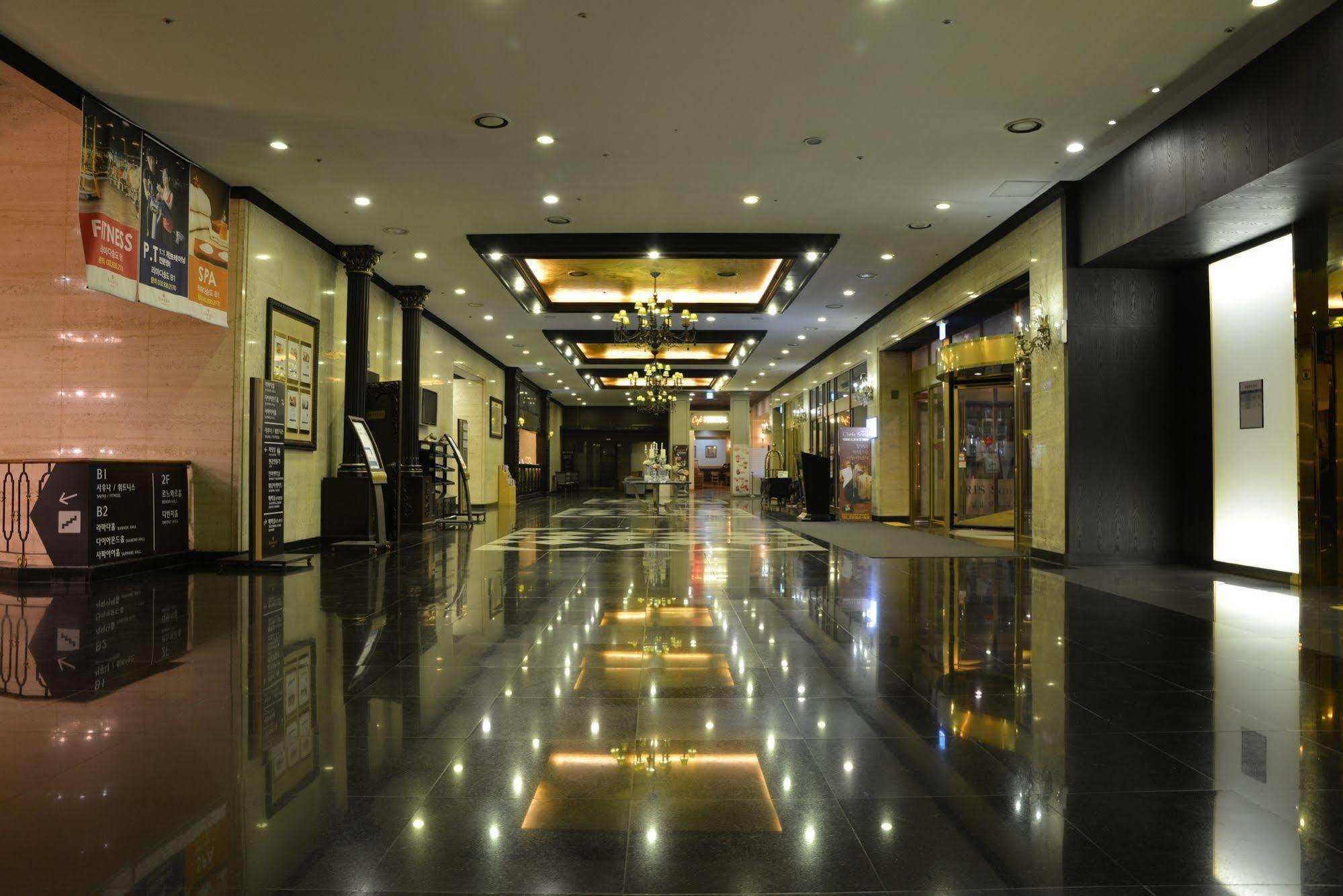 รามาดา ซองโด Hotel อินชอน ภายนอก รูปภาพ